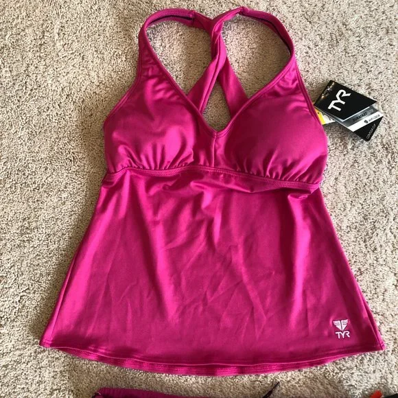 NWT TYR Pink with Black Trim Tankini with Full Coverage Bottoms Size 4/6 - Picture 3 of 15